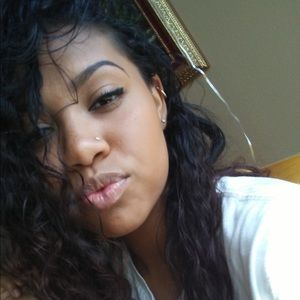 Meet your Posher, Natalie